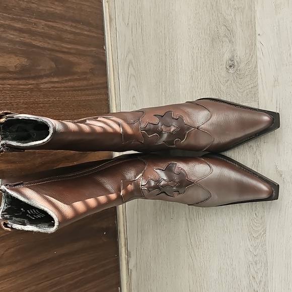 Brown Leather Western Boots size 8 - Picture 2 of 8